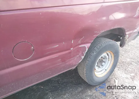 2003 Ford E-250 Commercial из США, поврежденный, VIN 1FTNE242X3HB66983